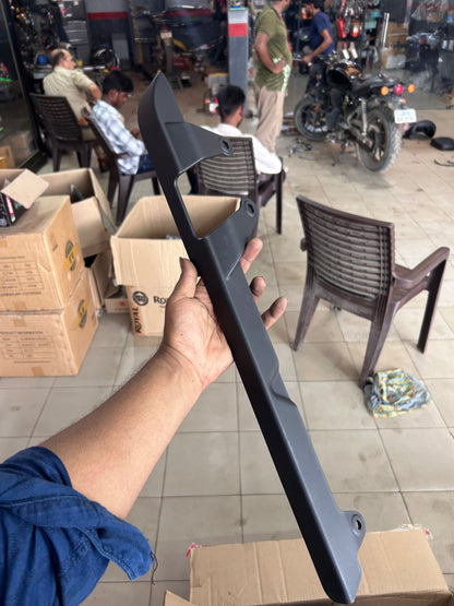 Royal Enfield RAR00097/A – Rear Chain Guard (OEM Swingarm Cover) for Hunter 350