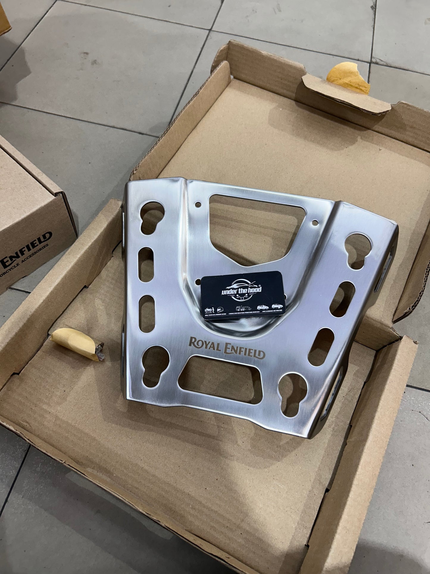 Royal Enfield Silver Adventure Top Box Mount for Himalayan 450 – Genuine OEM Rear Luggage Plate KXA00434