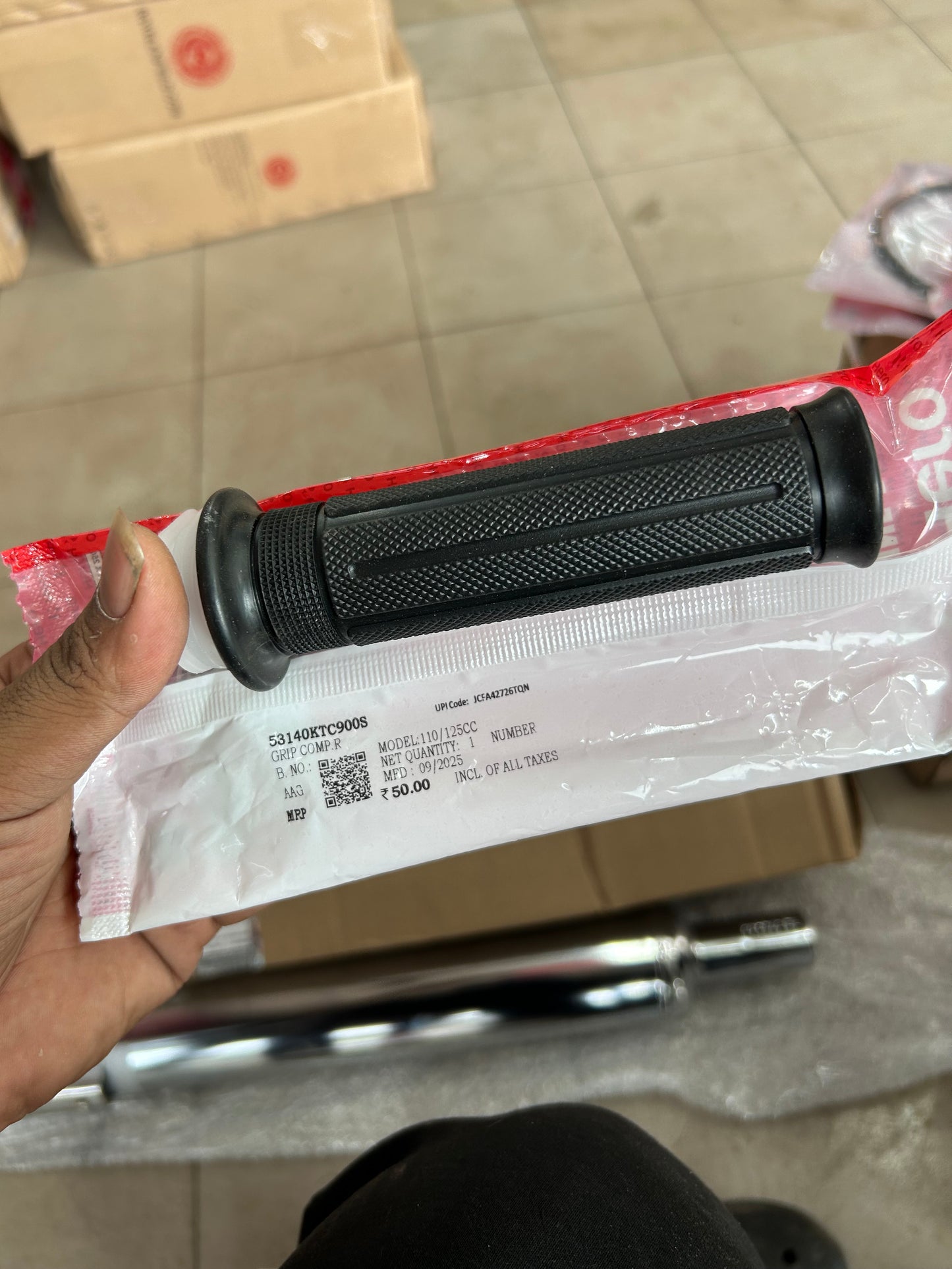 Hero 53140KTC900S right handle grip