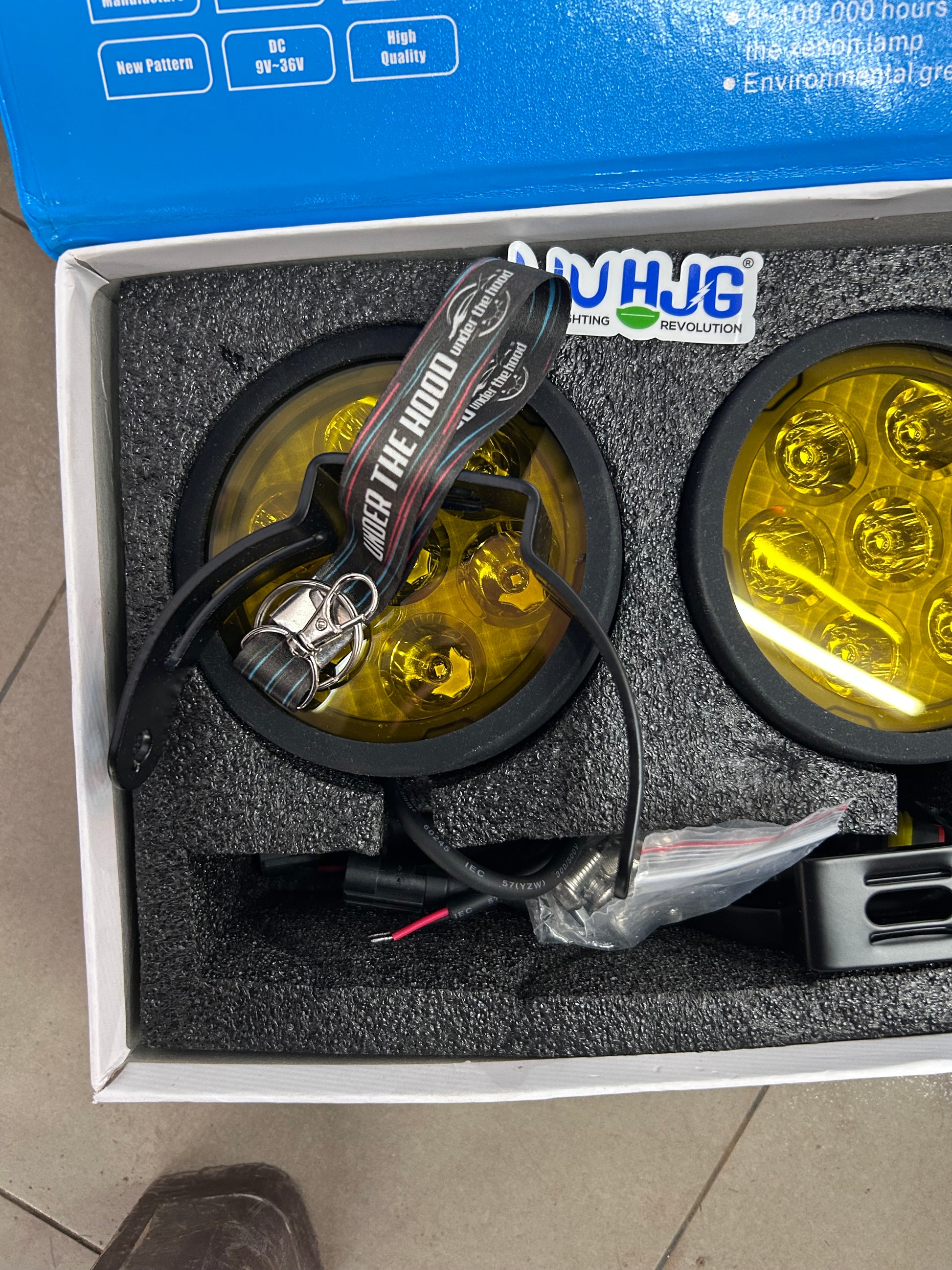 HJG 7 Led White/Yellow Fog Light (70W) with yellow