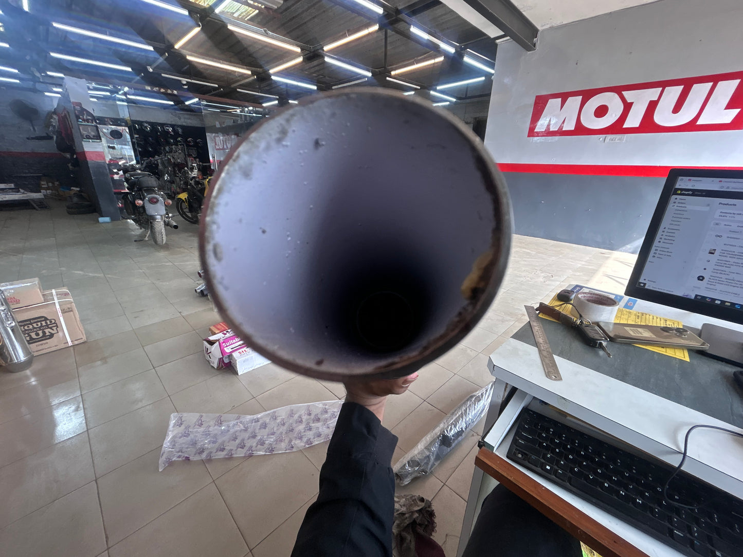 HK Indori UCE exhaust silencer chrome – Classic 350 / Bullet 350 / Electra 350