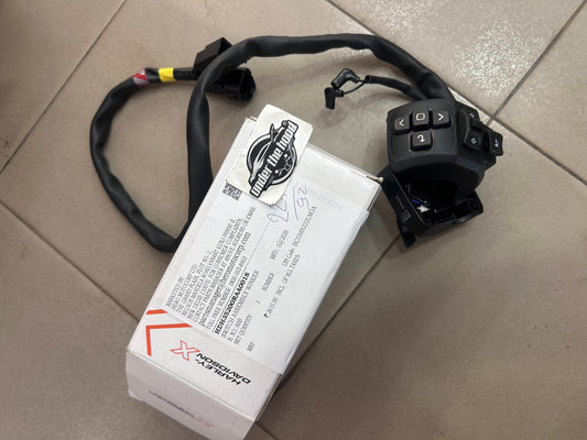 Harley-Davidson X440 / 440X (Sept.,2023) Genuine Switch Assembly Winker – HDH35200RAA001S – Left Handlebar Indicator / Horn Switch Cluster (OEM)
