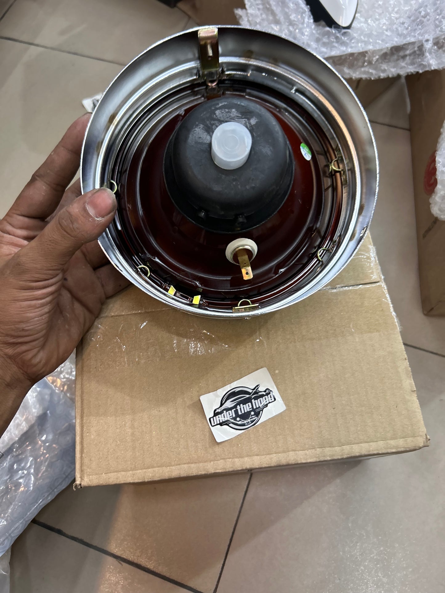 Headlamp Assembly With Bulb for Bullet 350 UCE KS/ES & Electra 350 UCE ES – Genuine Royal Enfield 592465/E