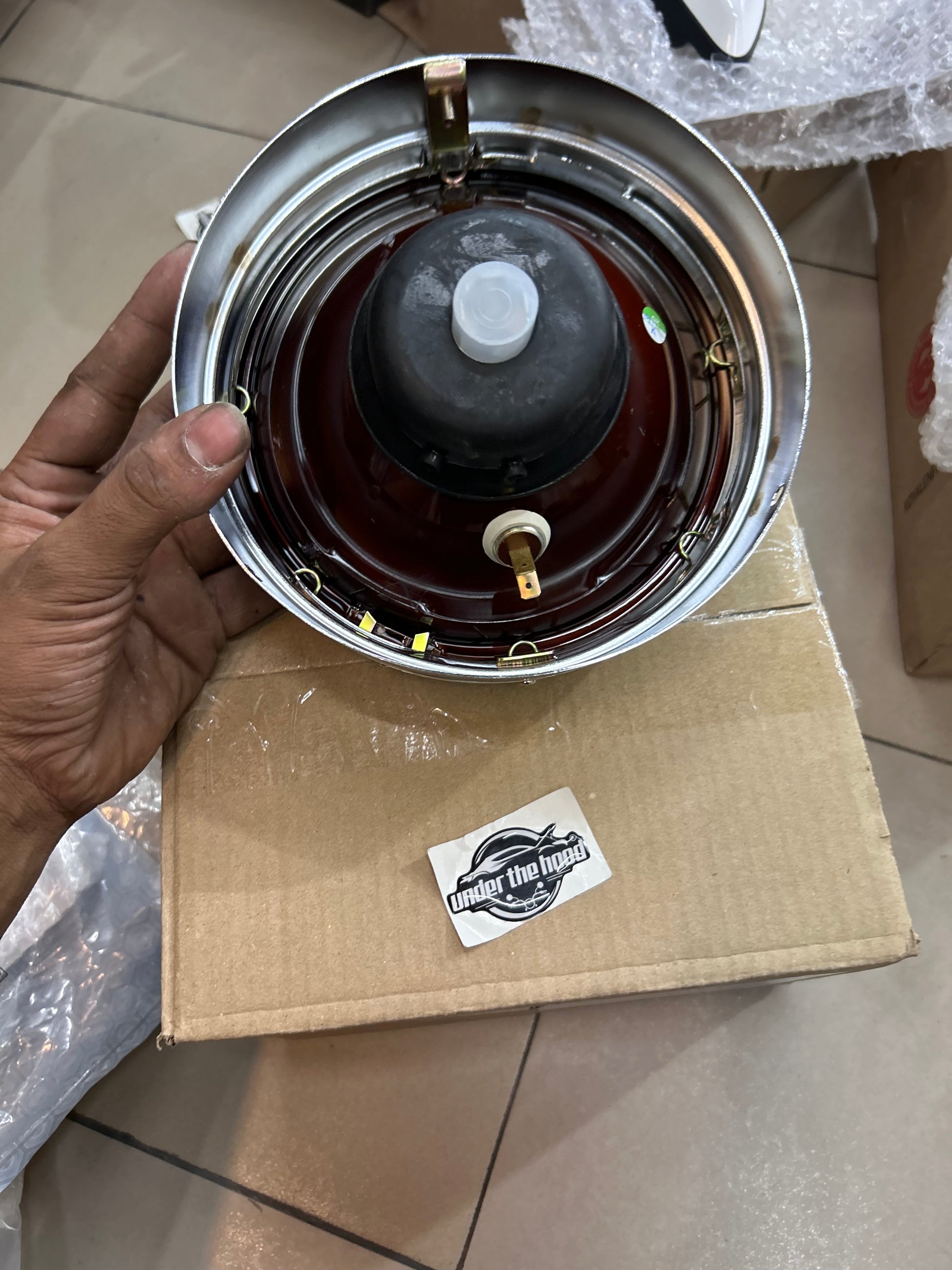 Headlamp Assembly With Bulb for Bullet 350 UCE KS/ES & Electra 350 UCE ES – Genuine Royal Enfield 592465/E