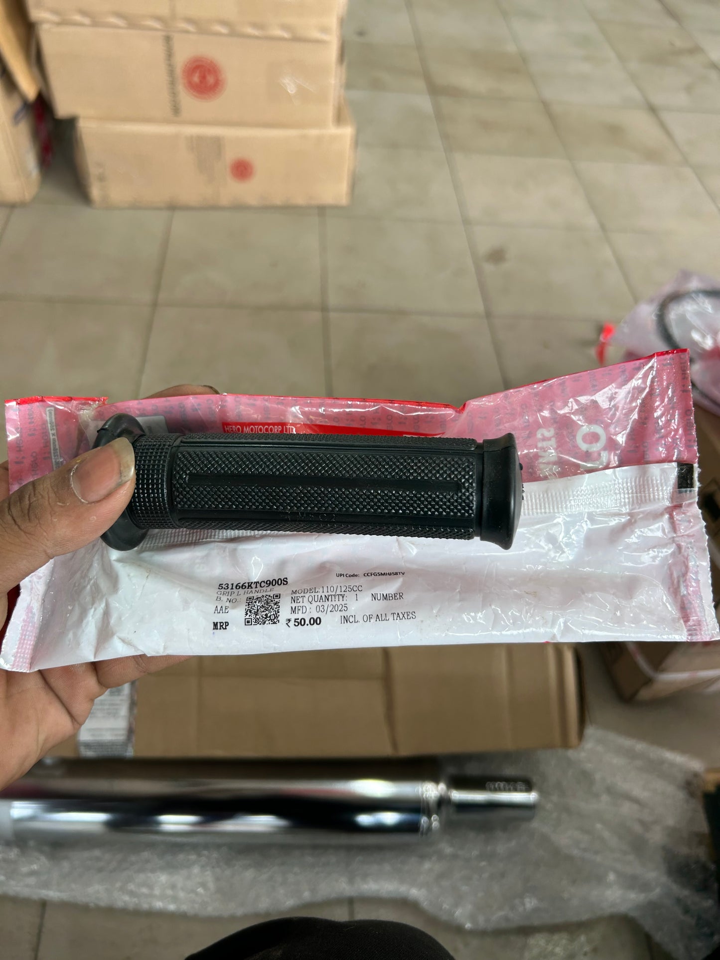 Hero super splendor  left side handle grip L 53166KTC900S rubber