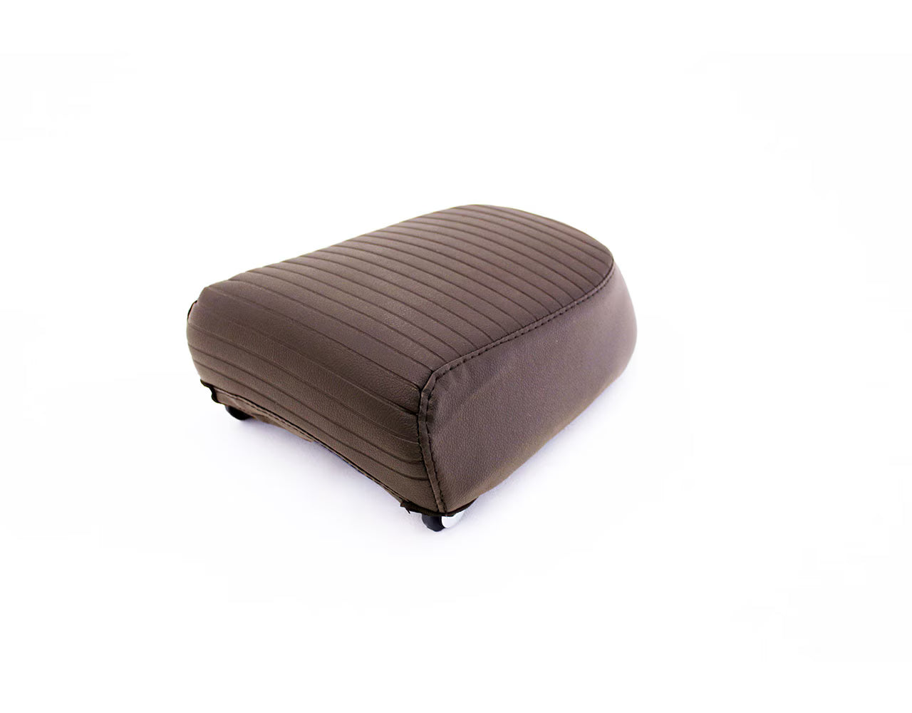 Close-up of pleated vinyl KXA00135 seat cover for meteor 350