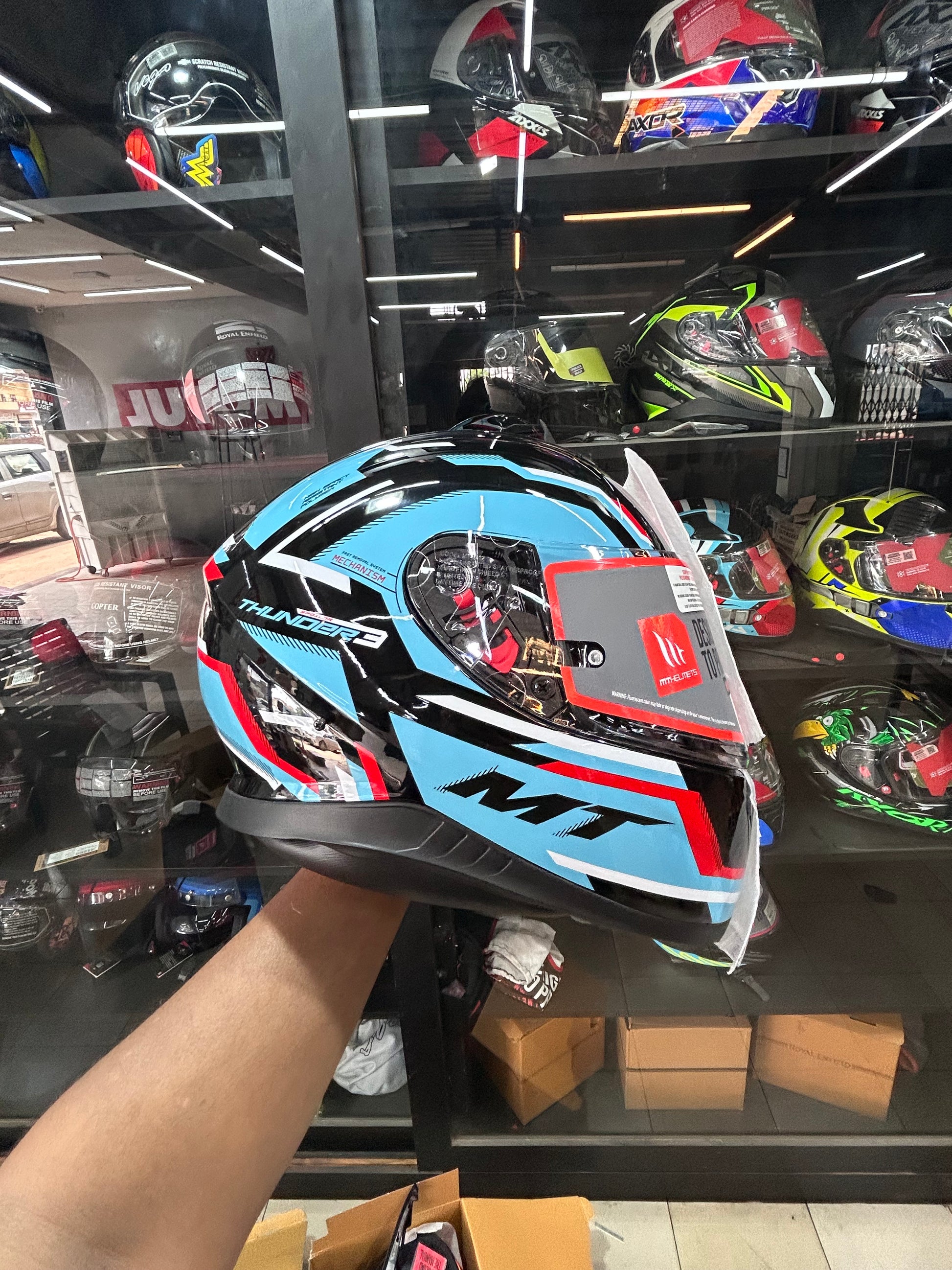 MT Thunder 3 Pro Blaze B7 Gloss Full Face Helmet with Pinlock Visor