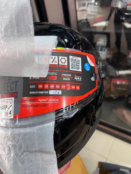 MT Thunder 3 Pro Gloss Black Helmet