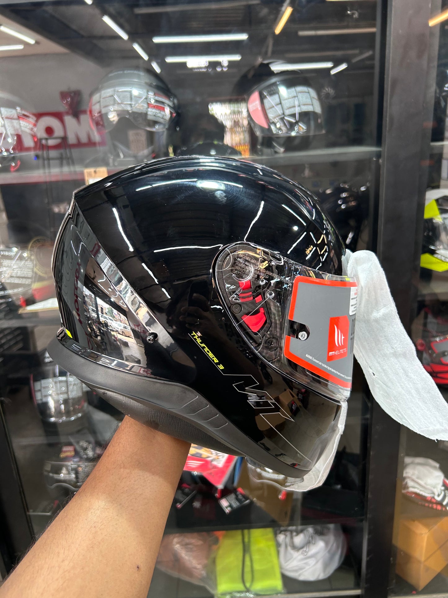 MT Thunder 3 Pro Helmet Solid A1 Gloss Black – All Sizes XS to XL