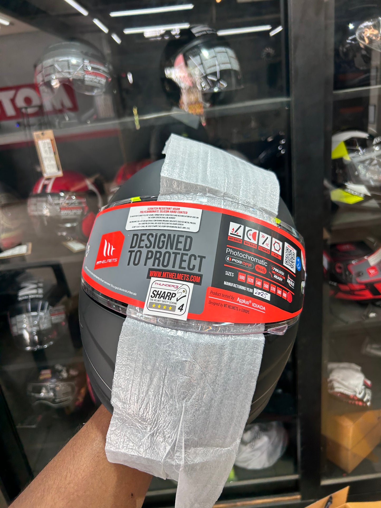 MT Thunder 3 Pro Helmet Solid Matt Black – Sizes XS to XL Available