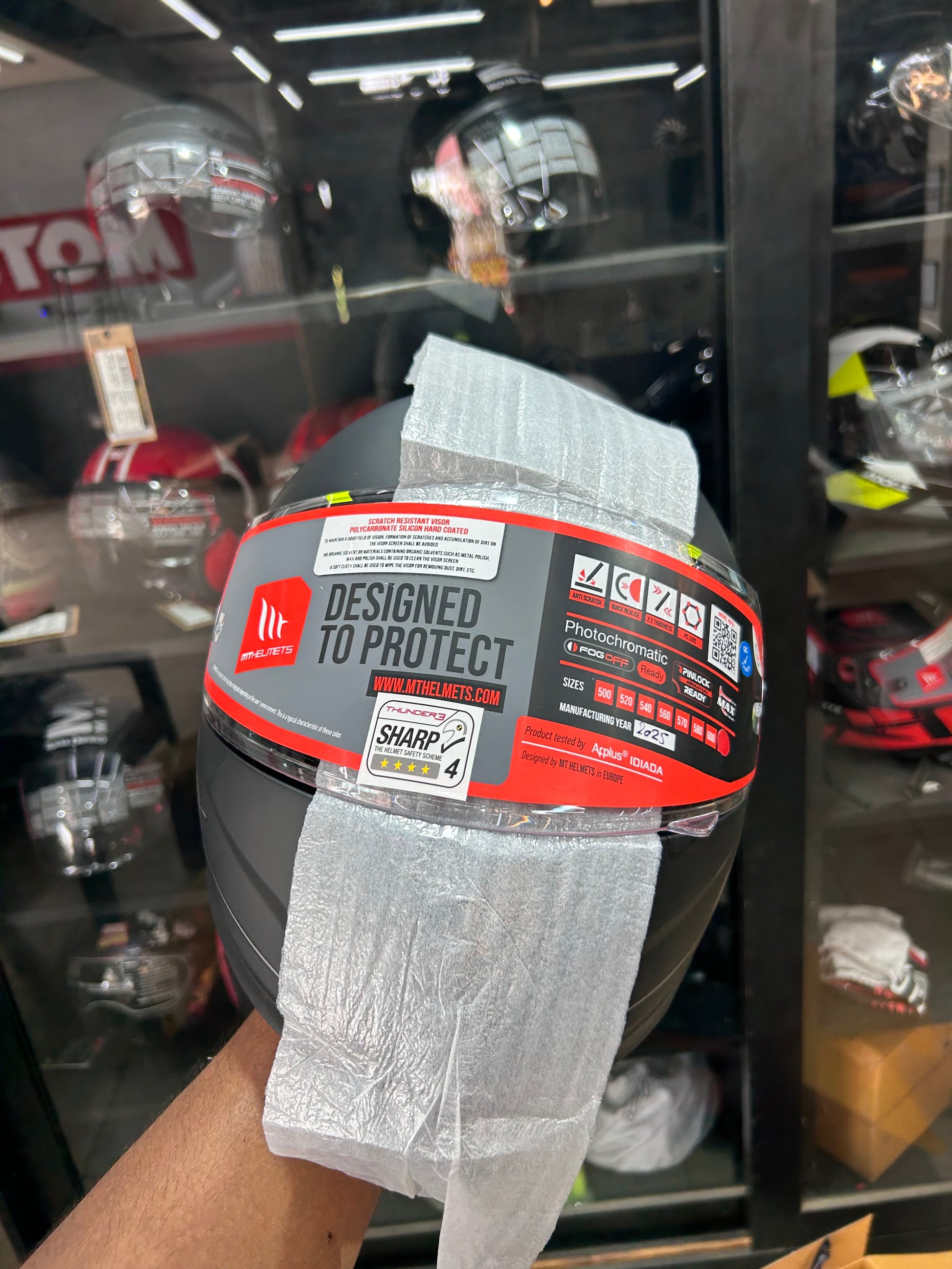 MT Thunder 3 Pro Helmet Solid Matt Black – Sizes XS to XL Available