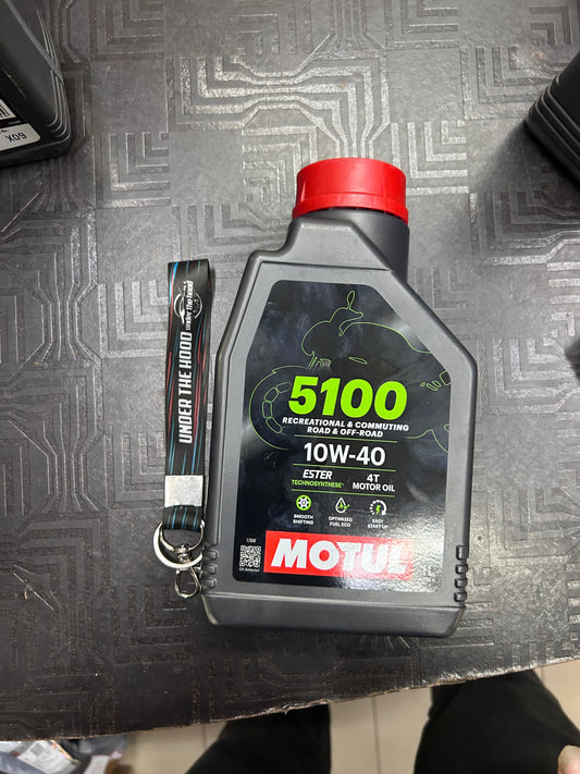 Motul 5100 10W-40 4T (API SP, JASO MA2 2023). Wet clutch safe, smooth shifting, strong protection.