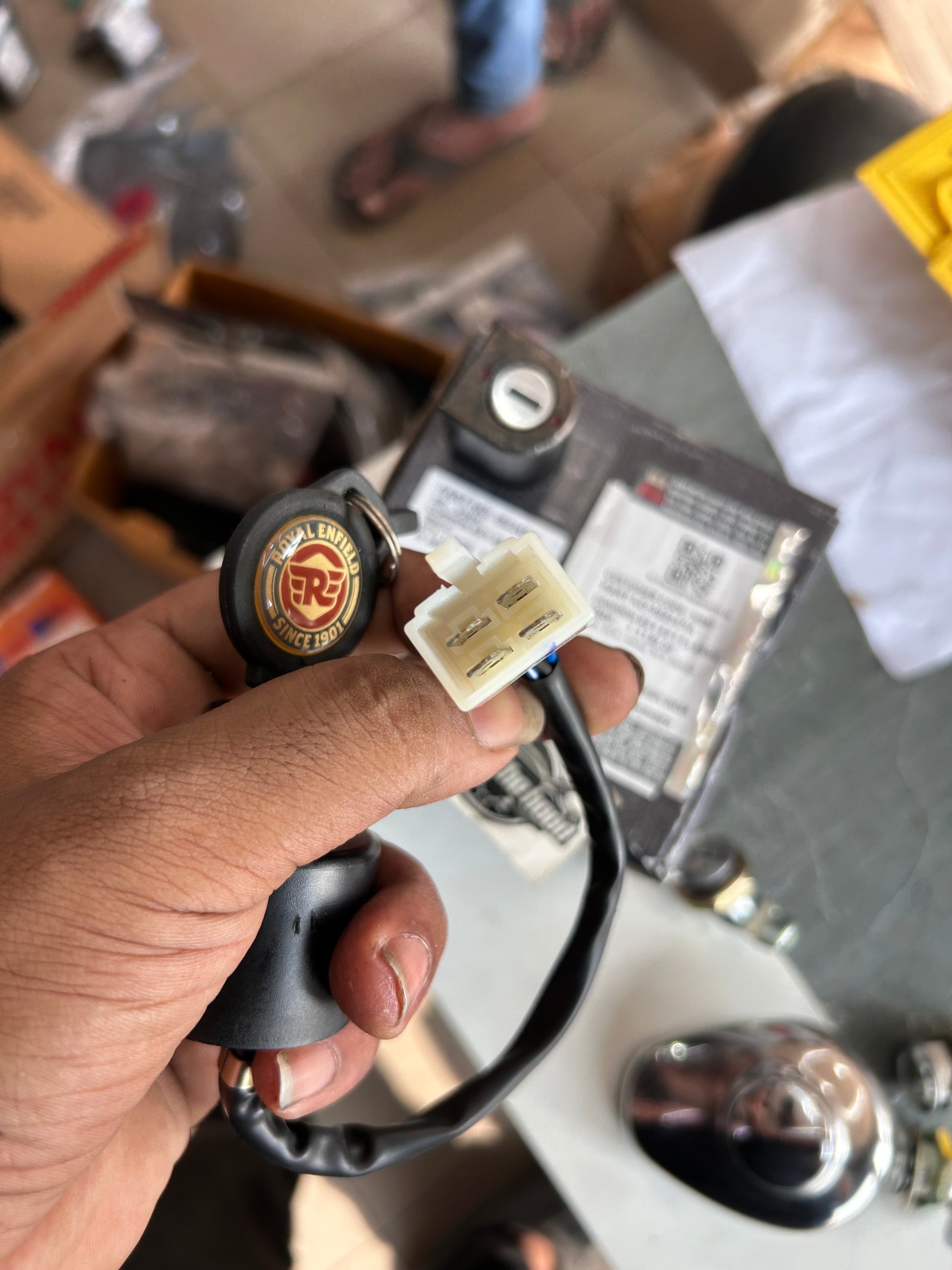 OE 4-pin ignition switch for Classic 350 (2010–2019)