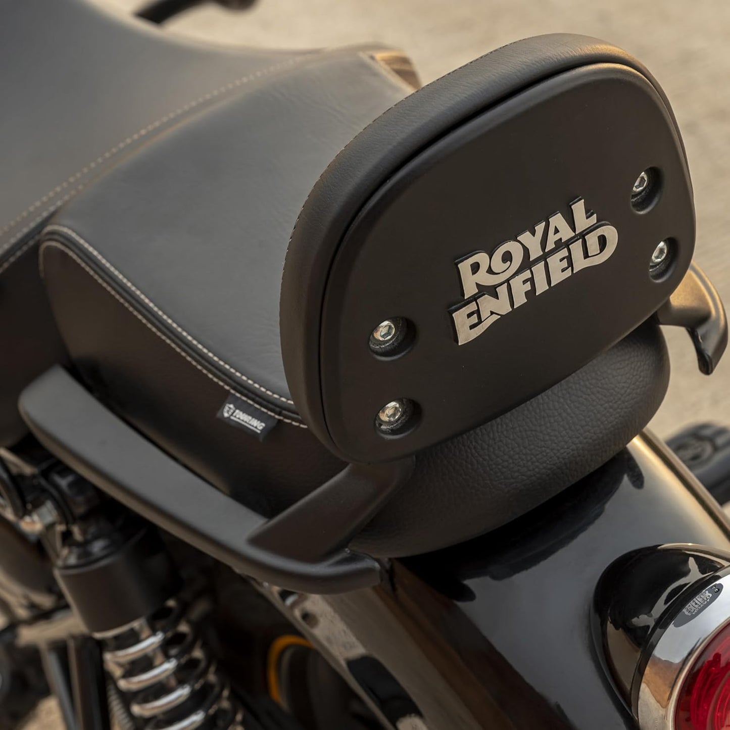 Black Touring Passenger Seat for Meteor 350 – Genuine Royal Enfield KXA00067