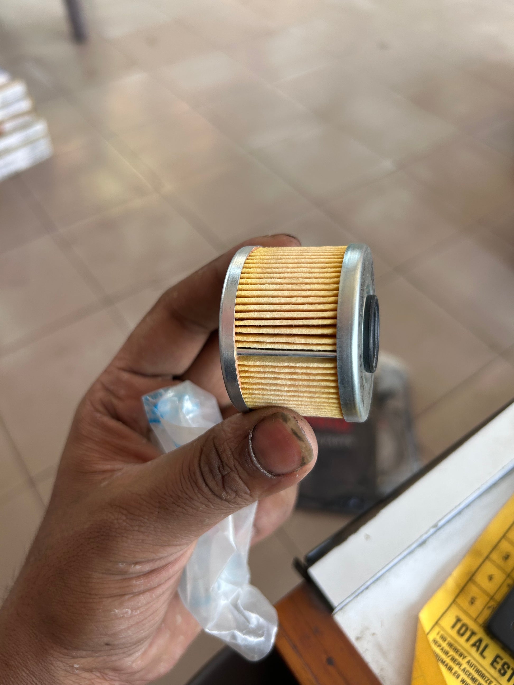 RE Oil Filter Element 574297/D – Himalayan 411 / Scram 411