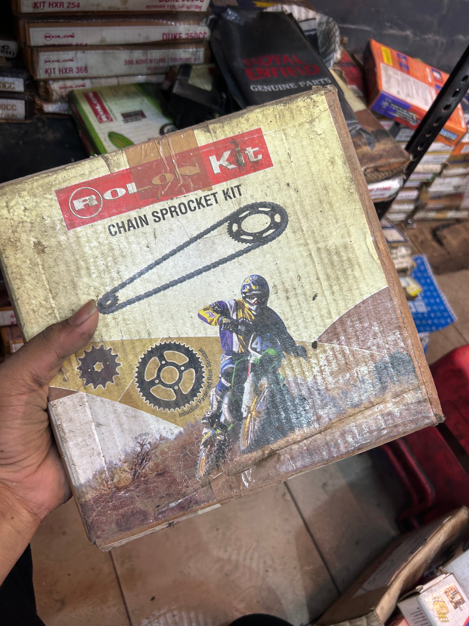 Rolon HNXR 243 chain sprocket kit for Mahindra Mojo – 13T/45T, 110L sealed chain