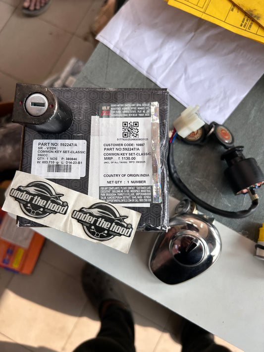 592247/A common key set 4-wire ignition – Classic 350 UCE