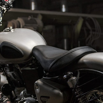 1990703 Black Low Ride Rider Seat close-up upholstery