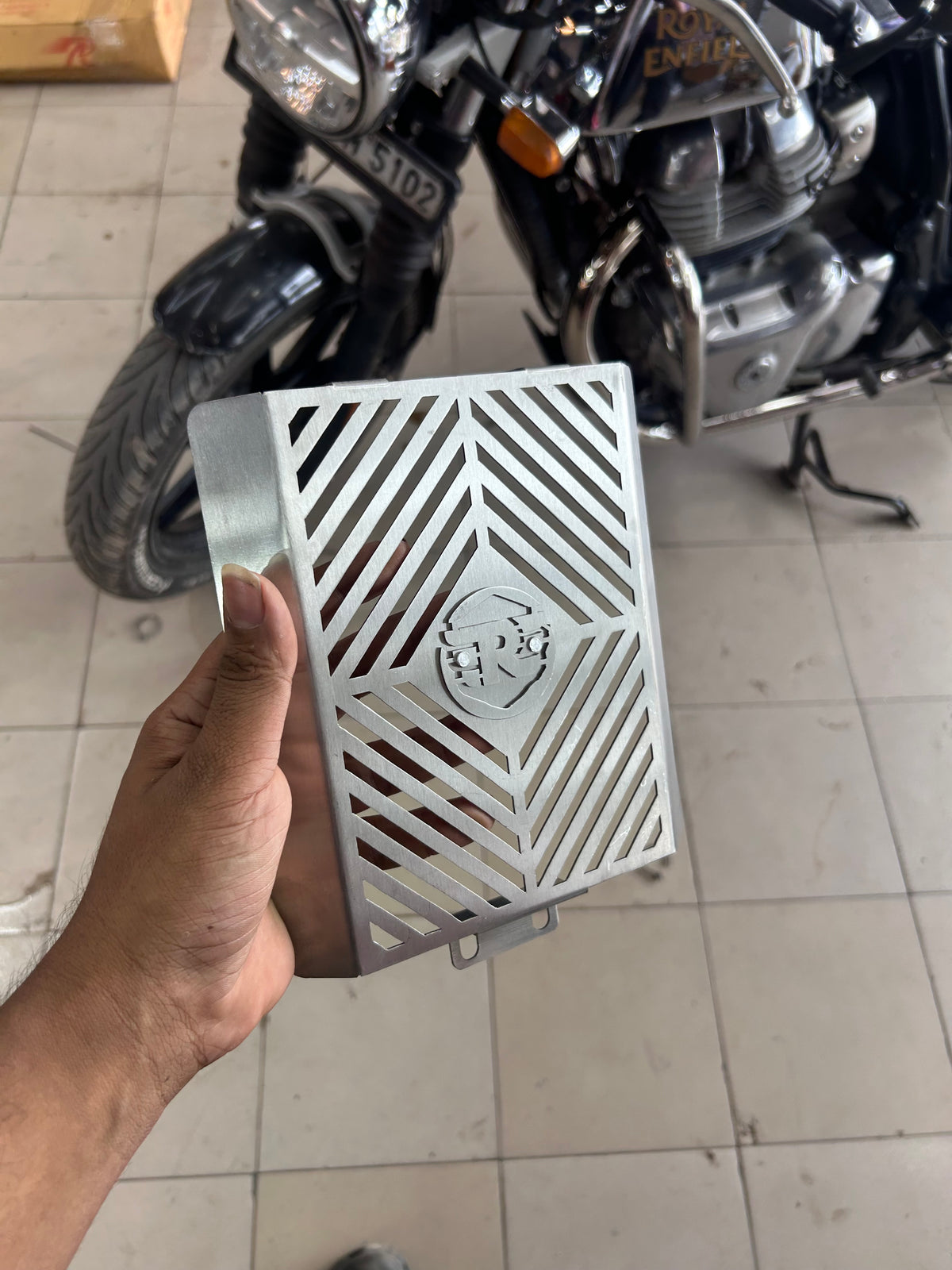 Radiator Guard for Royal Enfield Interceptor, Gt , Super Meteor 650 ...