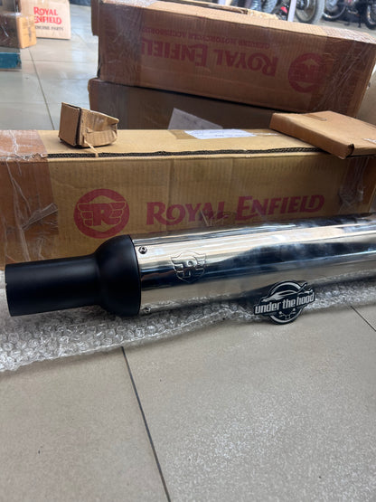 Royal Enfield Classic 350 with 1990713 silver & black peashooter silencer