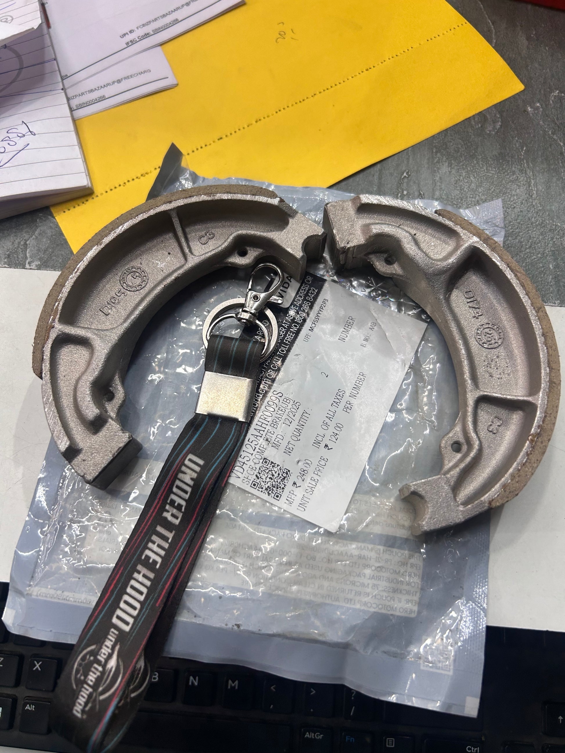 Vida Genuine Brake Shoe Set (Shoe Complete Brake JB) for Hero Vida Electric Scooter