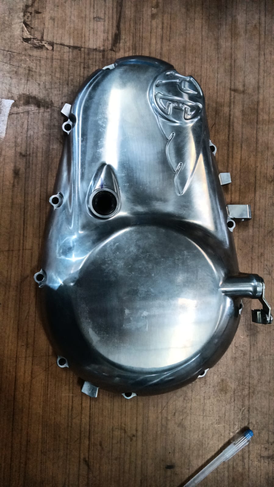 Royal Enfield 861029 – Engine Cover LH Sub Assembly (Buffing Finish) for Classic 350, Classic 500 EFI, Bullet 350/500 UCE, Electra 350 UCE & Continental GT 535 – Genuine OEM