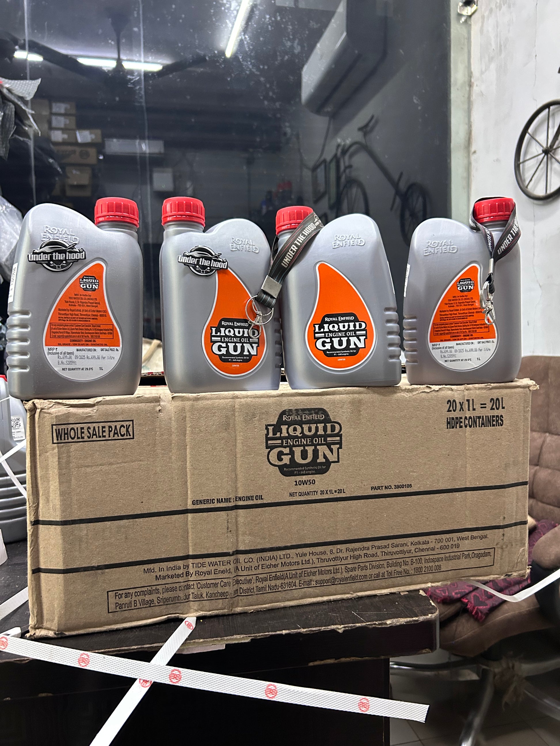 Royal Enfield Liquid Gun 10W50 Fully Synthetic Engine Oil 1L – Interceptor 650 / Continental GT 650 – Part 3900105