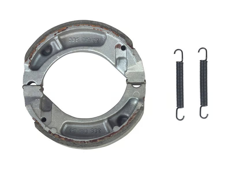 Hero Genuine Brake Shoe Kit with Spring (Drum Brake) for HF Deluxe, Splendor Pro & Splendor+ – Part No. K06431KSTG941S