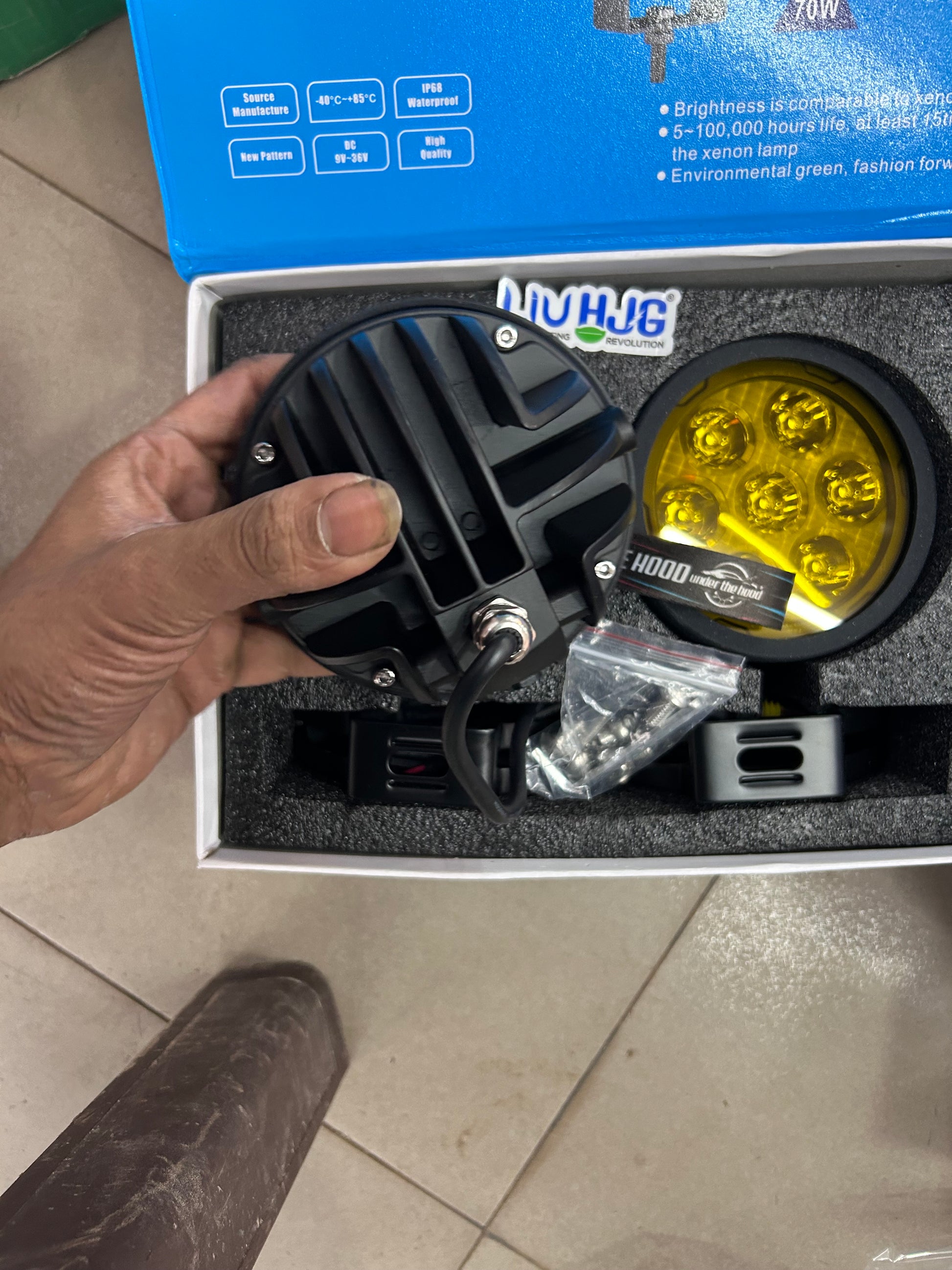 LIU HJG 70W 7-LED round yellow fog/driving lights (pair). DC 9–36V, IP68. Lights