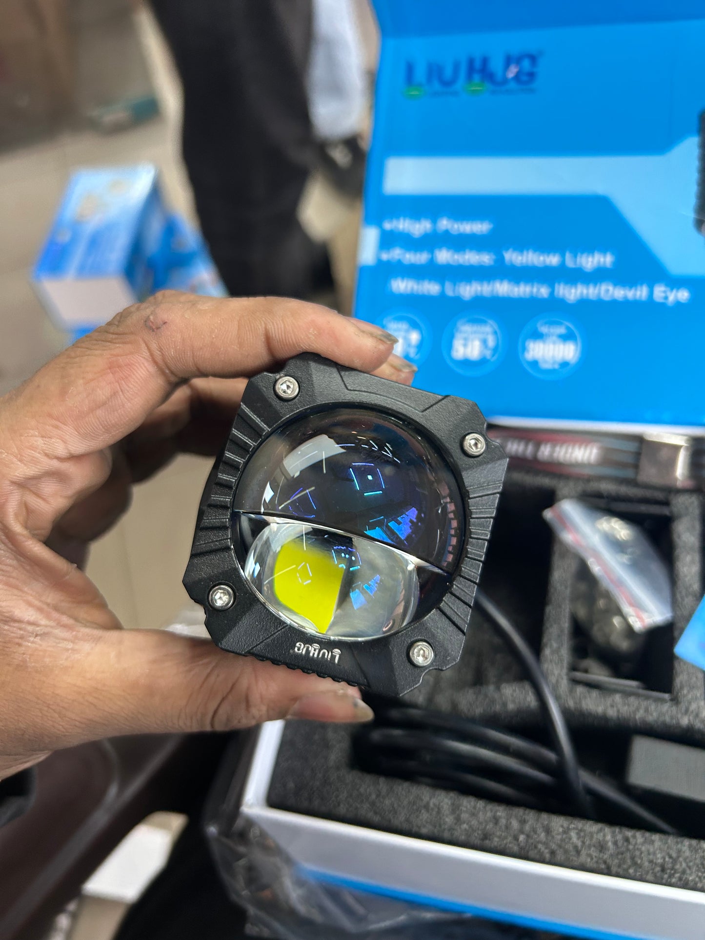 LIU HJG HXK-P108 Guerrilla/Gorilla projector fog light with 4 modes: Yellow/White/Matrix/Devil Eye. Universal fit (install needed).