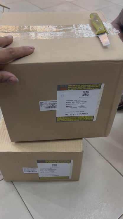 Royal Enfield RAN00063/B – Headlamp Bowl Black (OEM for Interceptor 650 & Continental GT 650)