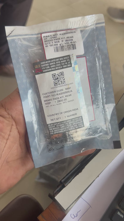 Royal Enfield KAB00506/A – Rear Brake Pads Kit for Super Meteor 650, Classic 650, Shotgun 650 &