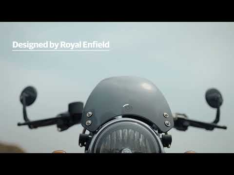 Royal Enfield Meteor 350 with Tinted Flyscreen KXA00063