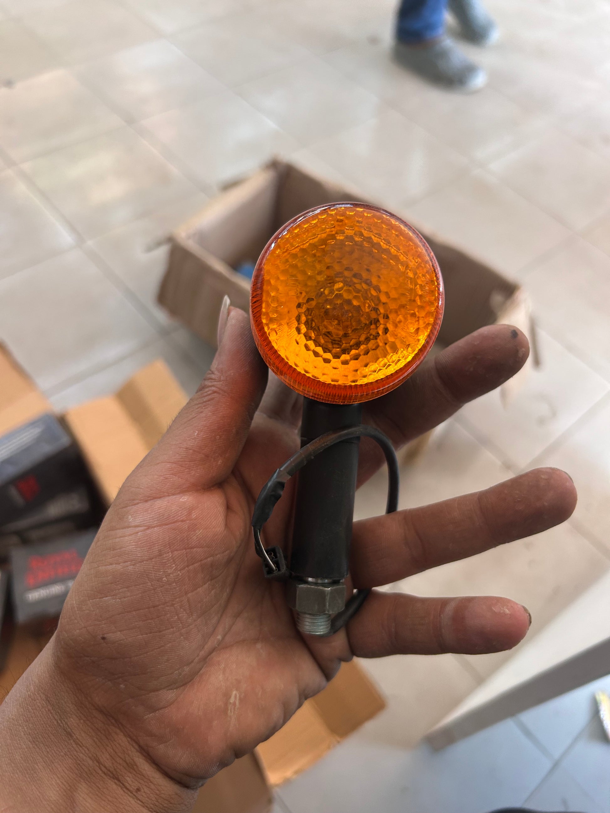 RE 1120044/A turn signal indicator FLH/RRH replacement for Thunderbird X 350 ABS BS4 OEM genuine