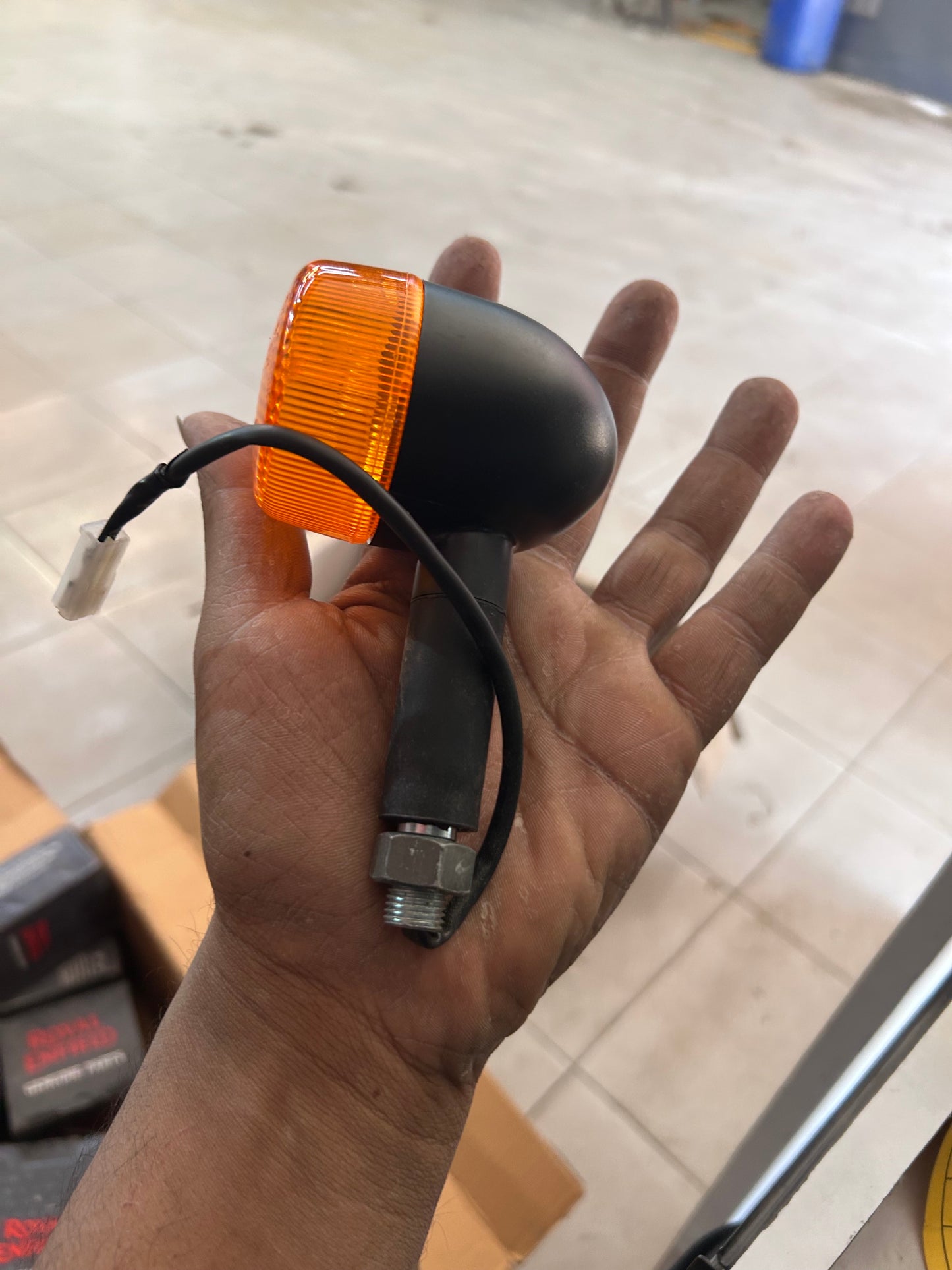 Royal Enfield 1120045/A trafficator indicator assembly with bulb FRH/RLH for Thunderbird X 350 ABS BS4 & X 500